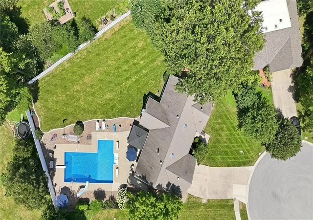 Photo 3 of Sale Pending at 9314 W 117th Street, Overland Park, KS 66210 | MLS# 2633730 | Listing updated on 2026-08-06