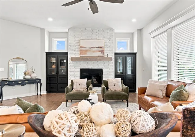 Photo 5 of Single family home for sale at 1320 NW 107th Terrace, Kansas City, MO 64155 | MLS# 2633739 | Listing updated on 2026-08-23