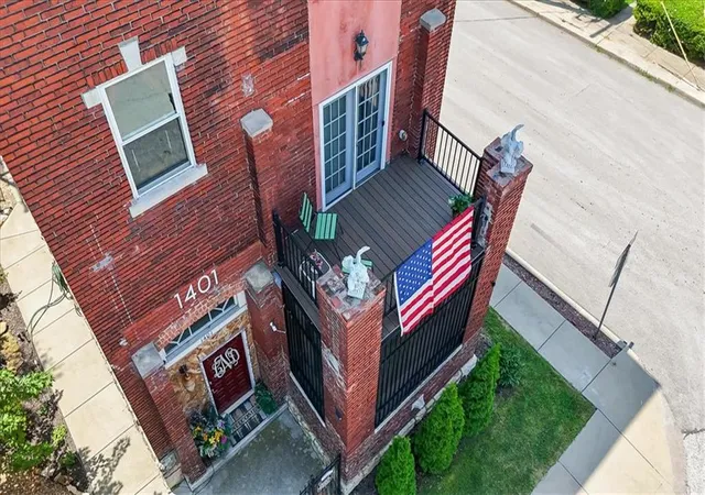 Photo 3 of Single family home for sale at 1401 E 11th Street, Kansas City, MO 64106 | MLS# 2633740 | Listing updated on 2026-08-26
