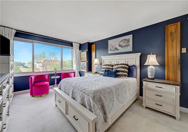 Photo 4 of Sale Pending at 2510 Grand Blvd #903, Kansas City, MO 64108 | MLS# 2633746 | Listing updated on 2026-09-01