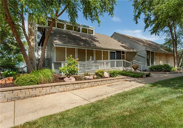 29th image of 7916 Colony Ln, Lenexa, KS 66215 | MLS# 2633747