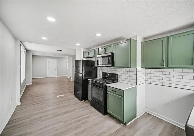 Photo 4 of Single family home for sale at 1911 N Allis St, Kansas City, KS 66101 | MLS# 2633749 | Listing updated on 2026-10-06