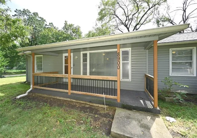 Photo 3 of Single family home for sale at 8900 Wayne Ave, Kansas City, MO 64131 | MLS# 2633760 | Listing updated on 2026-09-16