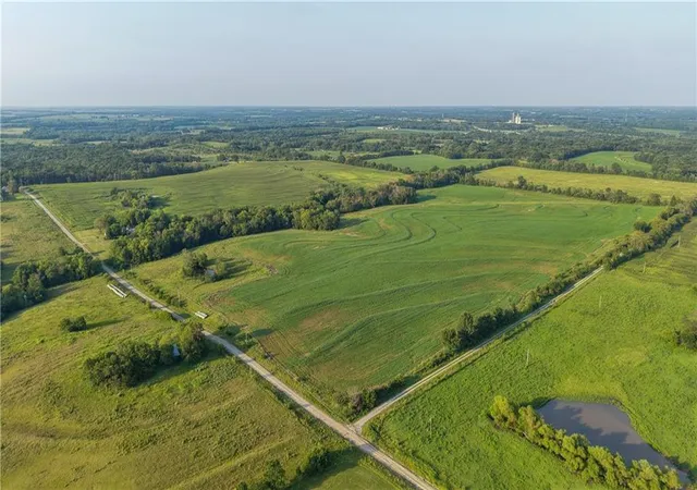 Photo 3 of Single family home for sale at 12434 162nd Street, Pattonsburg, MO 64670 | MLS# 2633761 | Listing updated on 2026-08-03