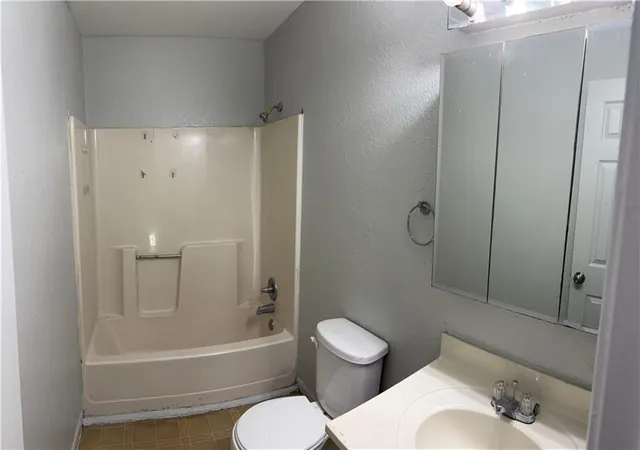Photo 7 of Single family home for sale at 7037 Indiana Ave, Kansas City, MO 64132 | MLS# 2633762 | Listing updated on 2026-07-29