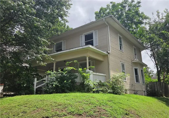 Photo 1 of Single family home for sale at 2902 Lafayette St, St Joseph, MO 64507 | MLS# 2633768 | Listing updated on 2026-08-01