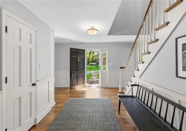 Photo 4 of Single family home for sale at 8740 Ensley Ln, Leawood, KS 66206 | MLS# 2633769 | Listing updated on 2026-08-29