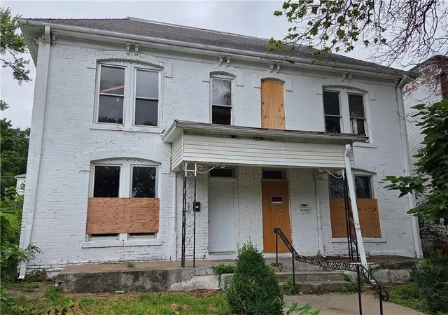 Photo 1 of Multi family home for sale at 723 S 10th Street, St Joseph, MO 64501 | MLS# 2633771 | Listing updated on 2026-07-31