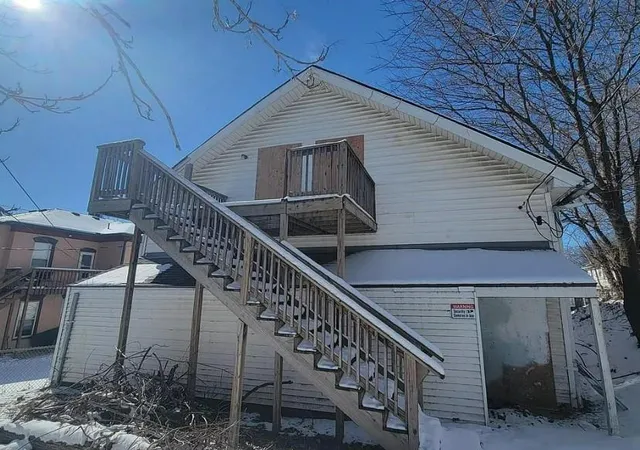 2nd image of 1117 S 12Th St, Saint Joseph, MO 64503 | MLS# 2633774