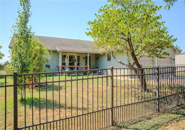 Photo 2 of Single family home for sale at 18735 Ford Rd, Chanute, KS 66720 | MLS# 2633779 | Listing updated on 2026-08-31