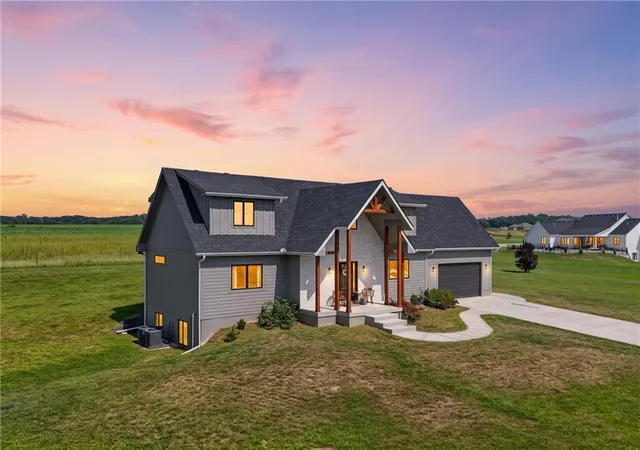 2nd image of 6565 Tucker Dr, Odessa, MO 64076 | MLS# 2633811
