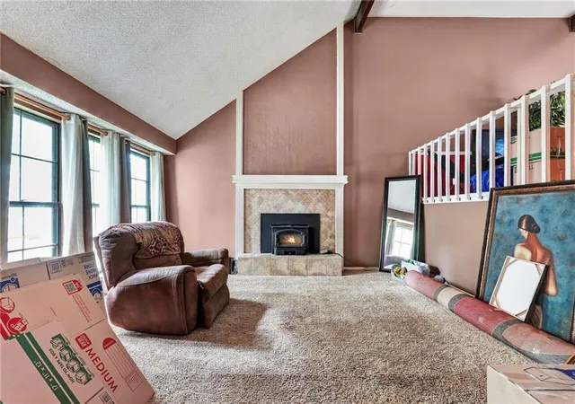 4th image of 110 E Nelson Cir, Olathe, KS 66061 | MLS# 2633825