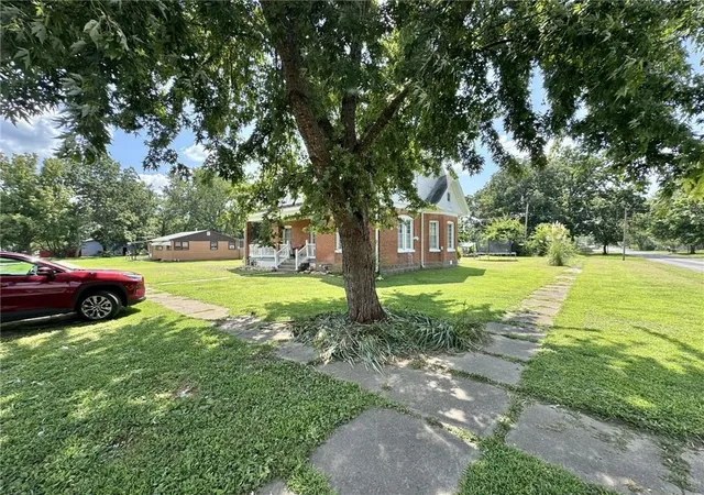 4th image of 200 S Moulton St, Leeton, MO 64761 | MLS# 2633826