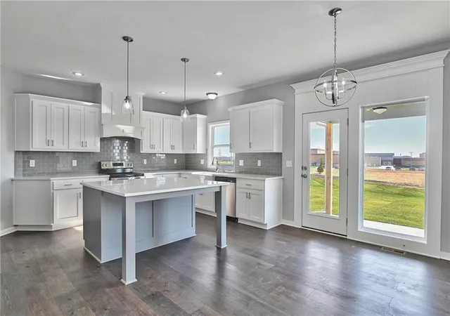 Photo 1 of Single family home for sale at 17109 W 164th Terrace, Olathe, KS 66062 | MLS# 2633828 | Listing updated on 2026-10-10