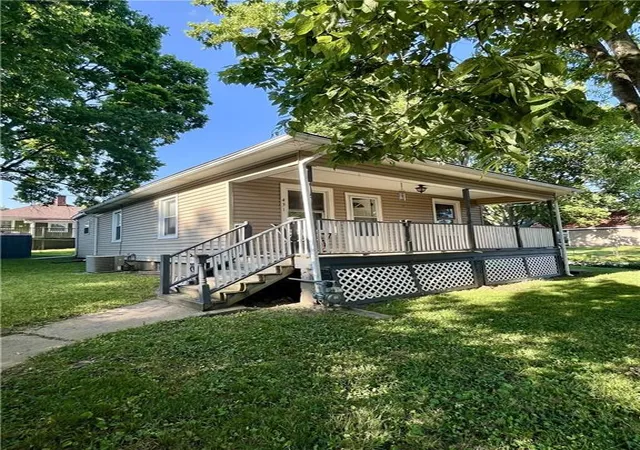 Photo 1 of Single family home for sale at 431 N Eubank St, Independence, MO 64050 | MLS# 2633831 | Listing updated on 2026-08-02