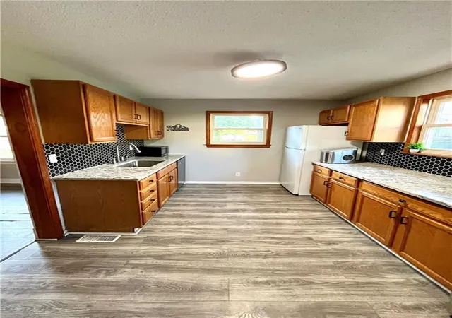 Photo 3 of Single family home for sale at 431 N Eubank St, Independence, MO 64050 | MLS# 2633831 | Listing updated on 2026-08-02