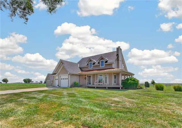 2nd image of 9618 Greenton Rd, Odessa, MO 64076 | MLS# 2633832