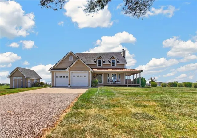 3rd image of 9618 Greenton Rd, Odessa, MO 64076 | MLS# 2633832