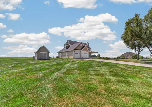 4th image of 9618 Greenton Rd, Odessa, MO 64076 | MLS# 2633832
