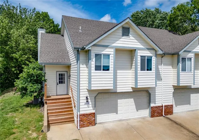 1st image of 3412 Augusta Dr, Lawrence, KS 66047 | MLS# 2633833