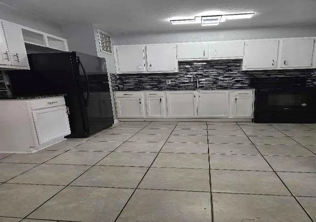 Photo 5 of Single family home for sale at 7703 E 108 Terrace, Kansas City, MO 64134 | MLS# 2633841 | Listing updated on 2026-08-27