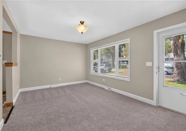 Photo 4 of Sale Pending at 8509 E 111th Street, Kansas City, MO 64134 | MLS# 2633855 | Listing updated on 2026-08-30
