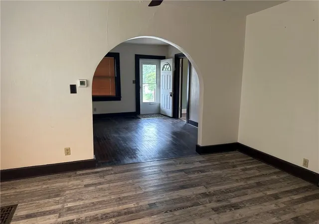 4th image of 441 Wilson St, Chillicothe, MO 64601 | MLS# 2633856