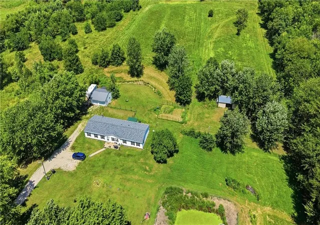 Photo 3 of Single family home for sale at 31 SW 600th Road, Warrensburg, MO 64093 | MLS# 2633861 | Listing updated on 2026-08-29