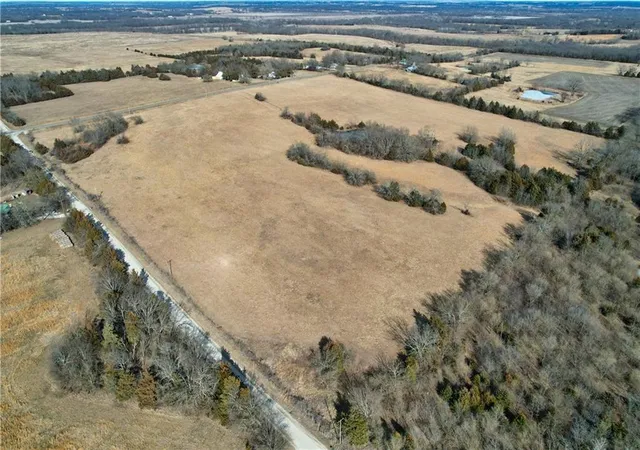 Photo 2 of Land for sale at 255th & Valley Rd, Fulton, KS 66738 | MLS# 2633882 | Listing updated on 2026-09-08