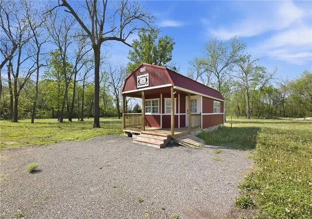 1st image of 74 3rd St, Moran, KS 66755 | MLS# 2633888