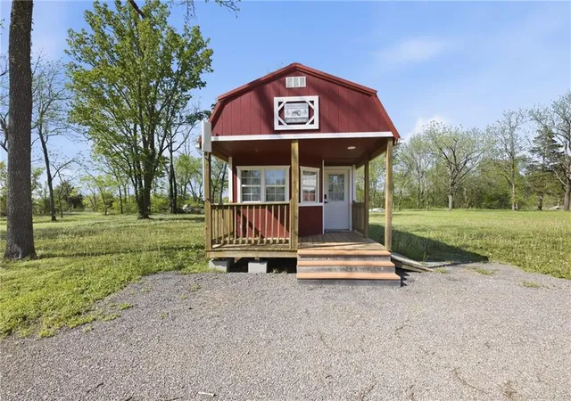 3rd image of 74 3Rd St, Moran, KS 66755 | MLS# 2633888
