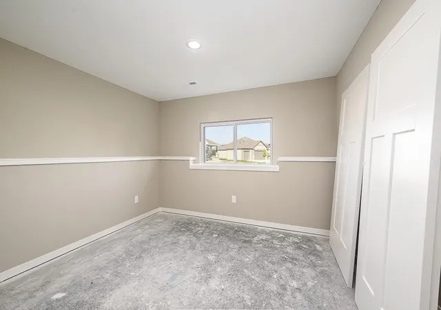 13th image of 15589 Sheridan Ct, Basehor, KS 66007 | MLS# 2633903