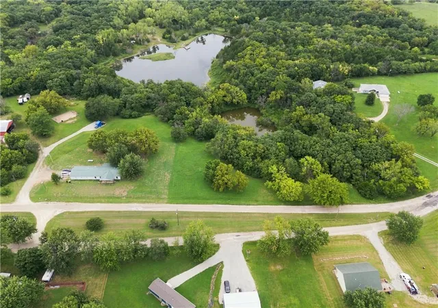 2nd image of 8567 Willow Ct, Ozawkie, KS 66070 | MLS# 2633904