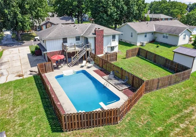 3rd image of 408 E Walnut St, Odessa, MO 64076 | MLS# 2633907