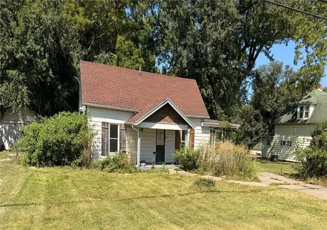 Photo 1 of Single family home for sale at 407 S Clarke Ave, Clever, MO 65631 | MLS# 2633908 | Listing updated on 2026-08-24