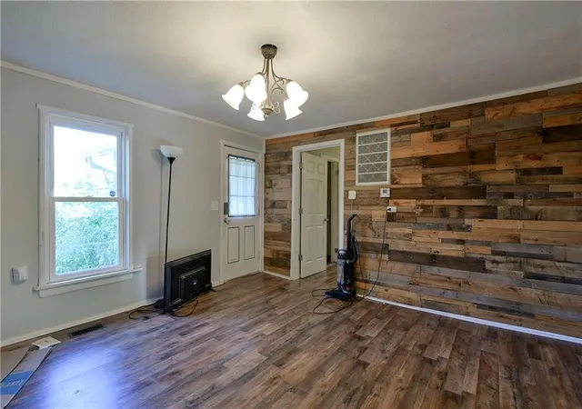 Photo 2 of Single family home for sale at 407 S Clarke Ave, Clever, MO 65631 | MLS# 2633908 | Listing updated on 2026-08-24