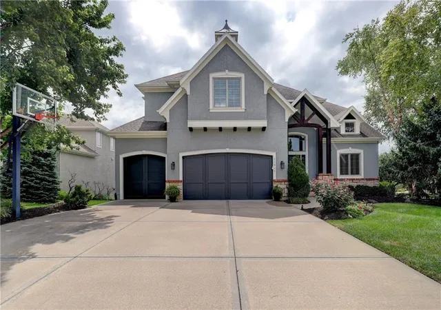 1st image of 11515 W 165th Ter, Overland Park, KS 66221 | MLS# 2633913