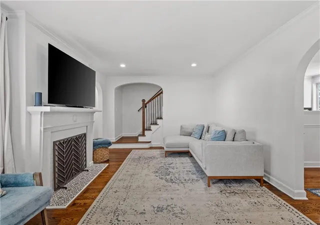 Photo 3 of Sale Pending at 1260 W 72nd Street, Kansas City, MO 64114 | MLS# 2633914 | Listing updated on 2026-08-17