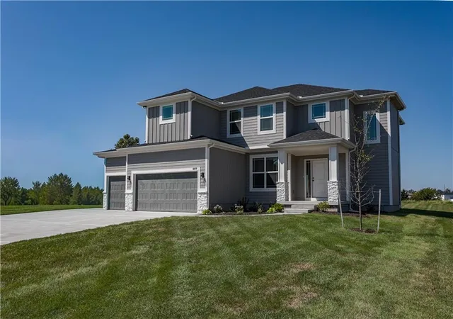 Photo 1 of Single family home for sale at 16978 S Brentwood St, Olathe, KS 66062 | MLS# 2633951 | Listing updated on 2026-10-03