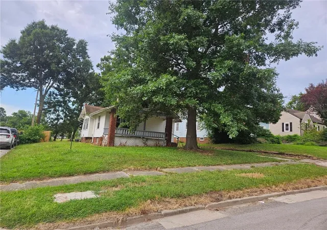 3rd image of 413 W 22Nd St, Higginsville, MO 64037 | MLS# 2633952