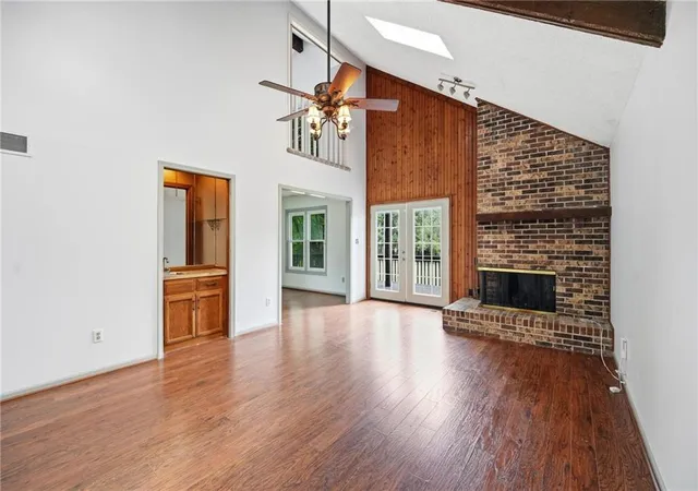 Photo 3 of Single family home for sale at 701 NE Burning Tree St, Lees Summit, MO 64064 | MLS# 2633959 | Listing updated on 2026-08-23