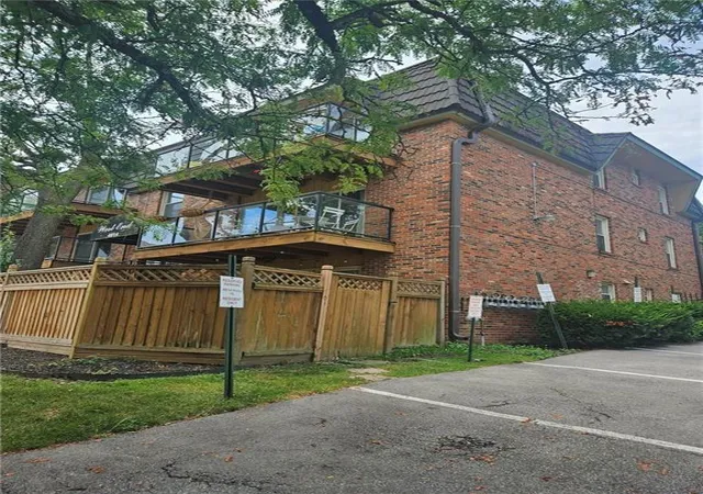 Photo 3 of Condo for sale at 4614 Holly St #3, Kansas City, MO 64112 | MLS# 2633968 | Listing updated on 2026-09-29