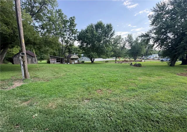 1st image of 402 E 3rd St, Mound City, MO 64470 | MLS# 2633974