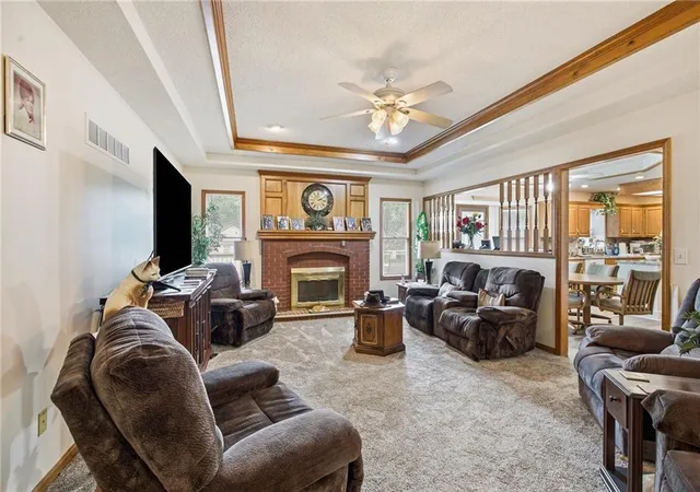 Photo 3 of Single family home for sale at 813 Sw Foxtail Dr, Grain Valley, MO 64029 | MLS# 2633978 | Listing updated on 2026-08-24