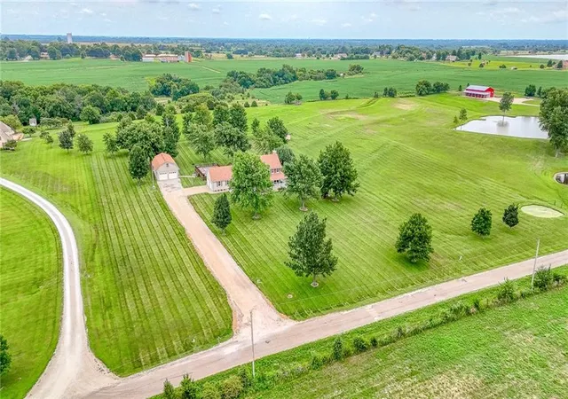 2nd image of 455 Sw 1351st Rd, Holden, MO 64040 | MLS# 2633979