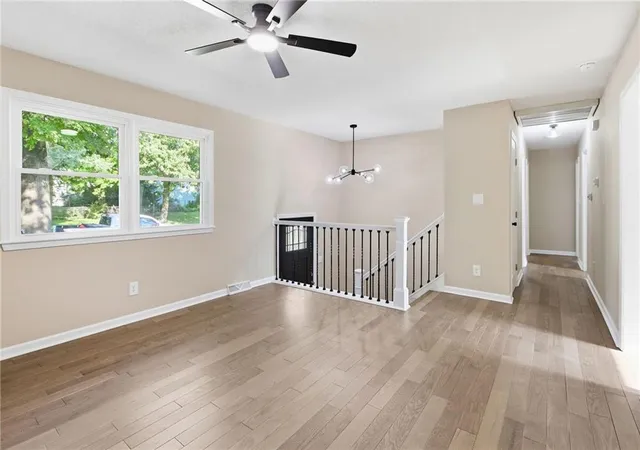 Photo 3 of Single family home for sale at 1201 SW Mission Pl, Lee's Summit, MO 64081 | MLS# 2633980 | Listing updated on 2026-10-02