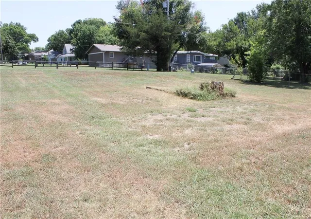 3rd image of 524 S 6Th St, Independence, KS 67301 | MLS# 2633982