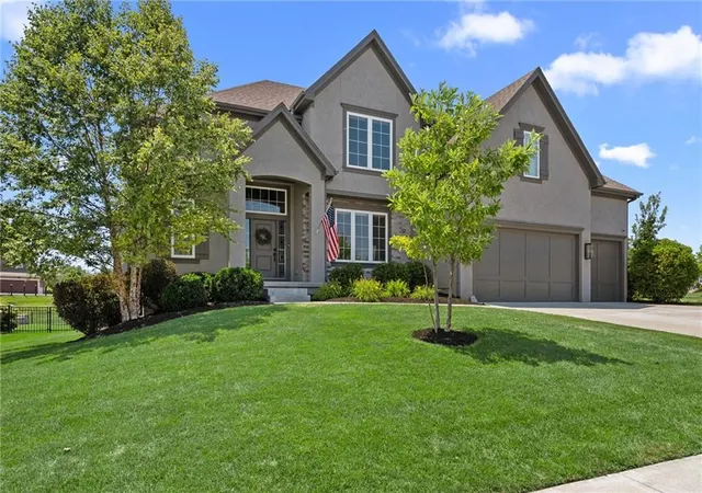 1st image of 17200 Melrose St, Overland Park, KS 66221 | MLS# 2633989