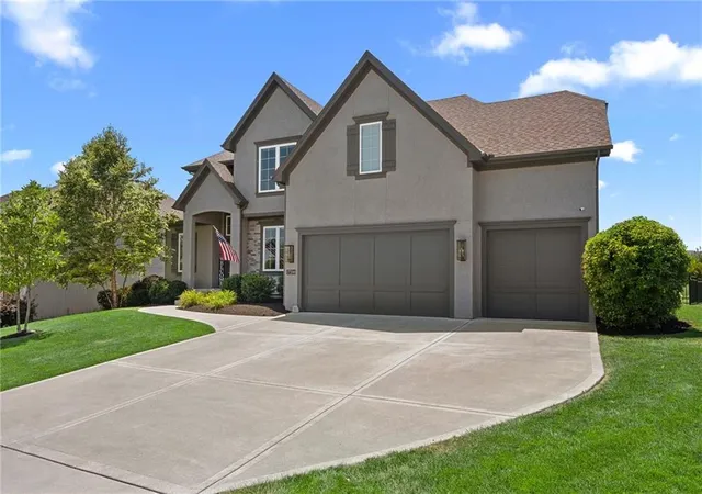 3rd image of 17200 Melrose St, Overland Park, KS 66221 | MLS# 2633989