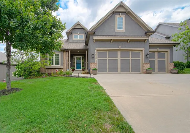 Photo 1 of Single family home for sale at 9519 N Lane Ave, Kansas City, MO 64157 | MLS# 2633991 | Listing updated on 2026-08-08